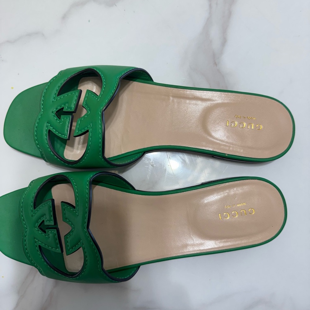 Gucci Vibrant Green Slide Sandals - Picture 4 of 7